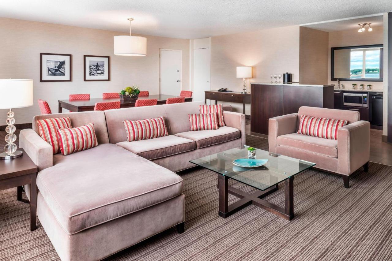 Delta Hotels By Marriott Sault Ste. Marie Waterfront Exteriör bild