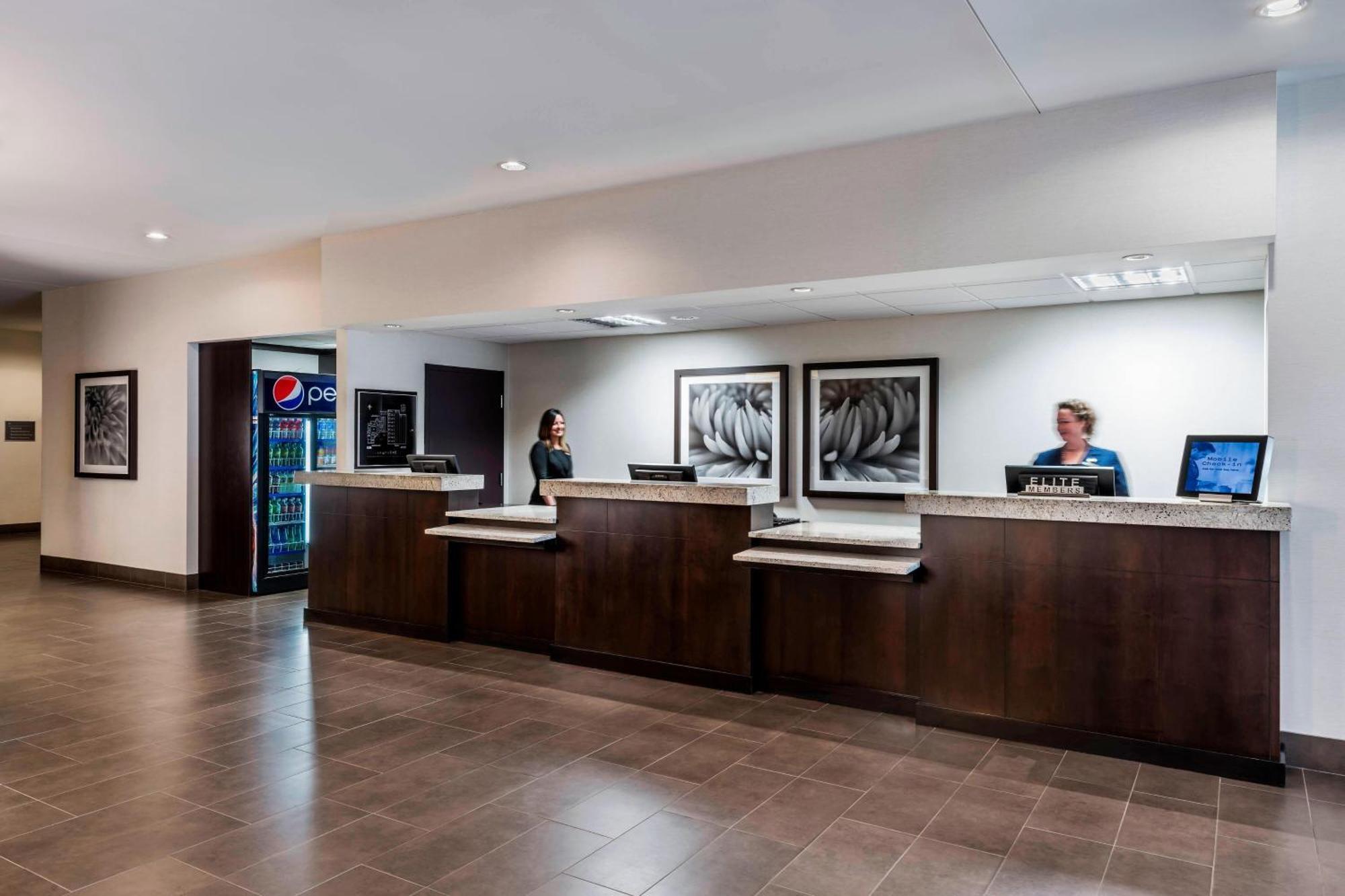 Delta Hotels By Marriott Sault Ste. Marie Waterfront Exteriör bild